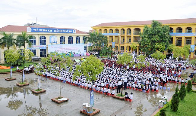 Dịch vụ bảo vệ trường học
